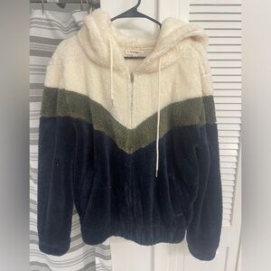 Women’s fuzzy zip up jacket